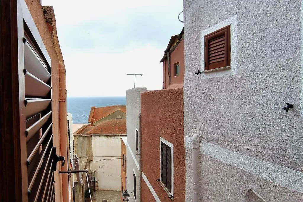 The Romantic Place In Castelsardo 0*,